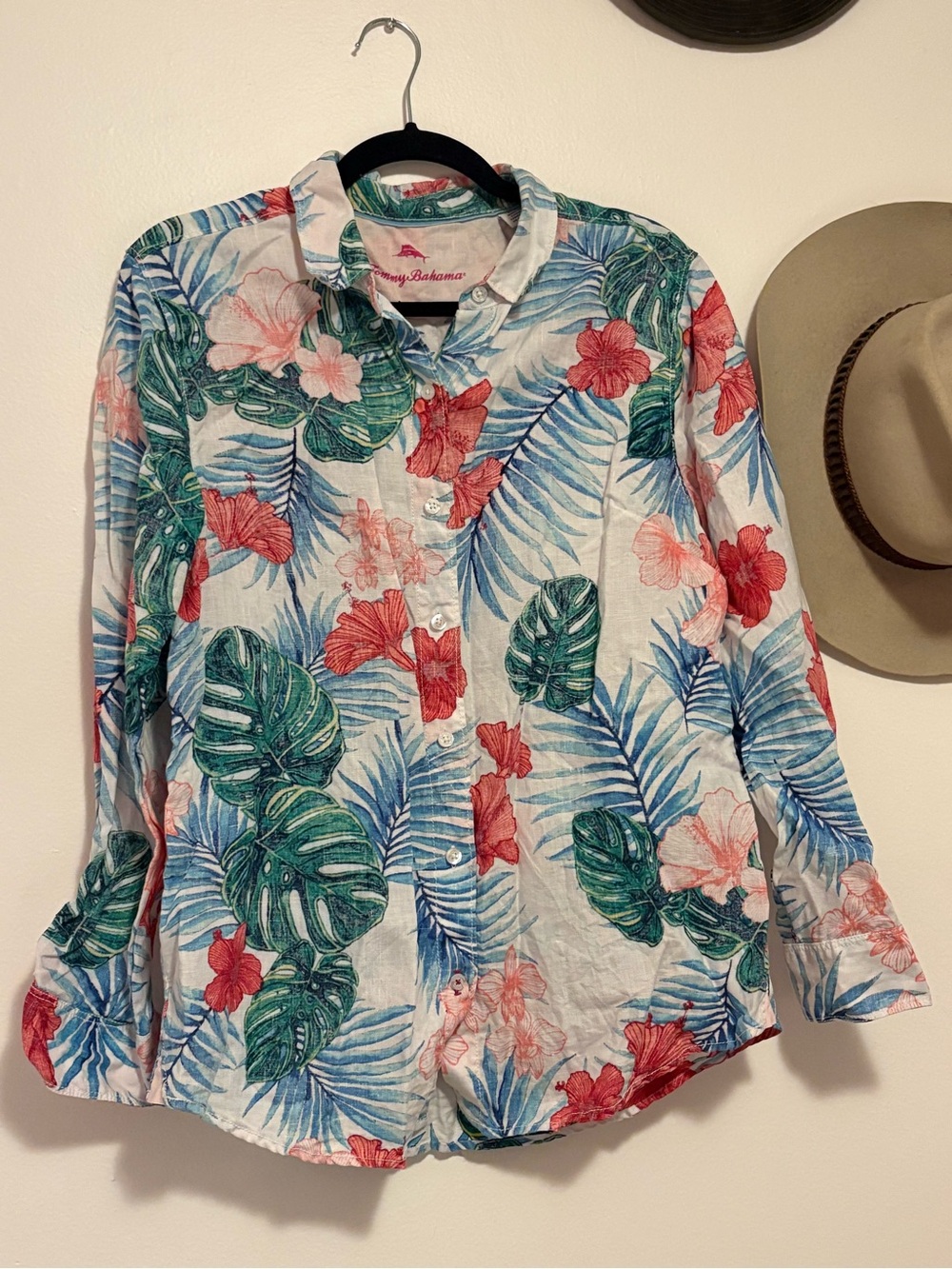 Tommy Bahama Button-Up Tropical Print